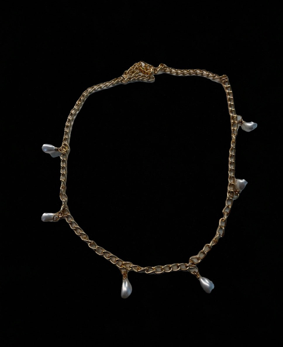 Pearl drop necklace guld