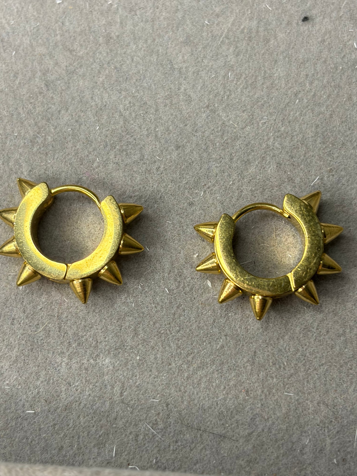 Twillight Hoop Guld Earrings